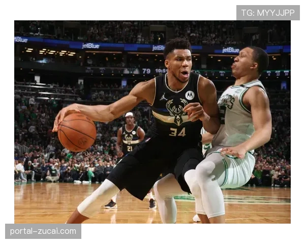 布朗关键战31分率队逆转 绿军锋线硬解能力再获证明 布朗关键战31分率队逆转 绿军锋线硬解能力再获证明